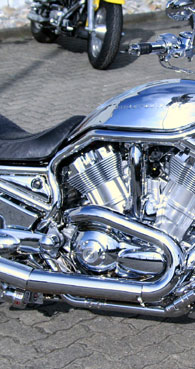 Bikes muss man f�hlen- V-ROD Chrome bei Route 66 Cycles